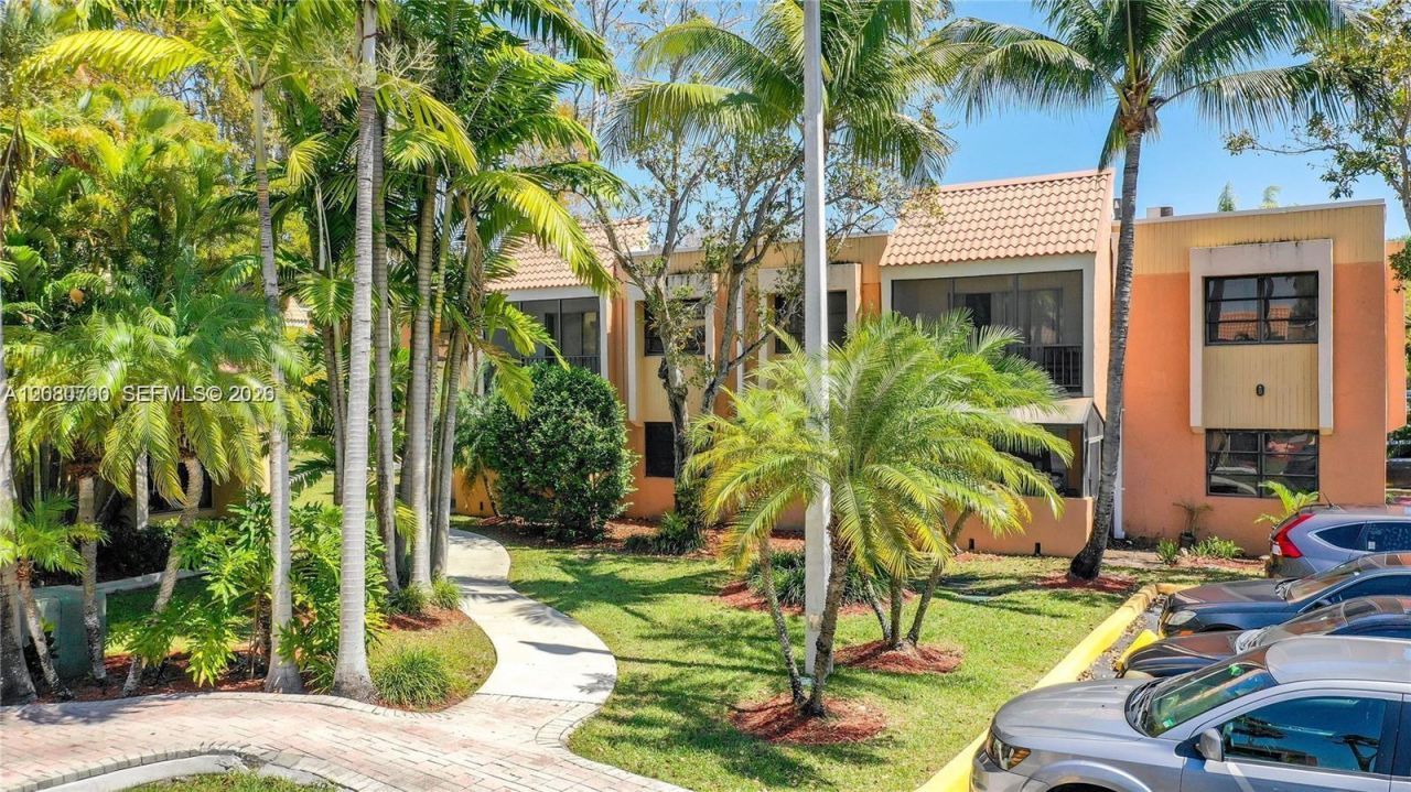 7915 SW 104th St , Unit 202G, Miami, FL 33156 Photo