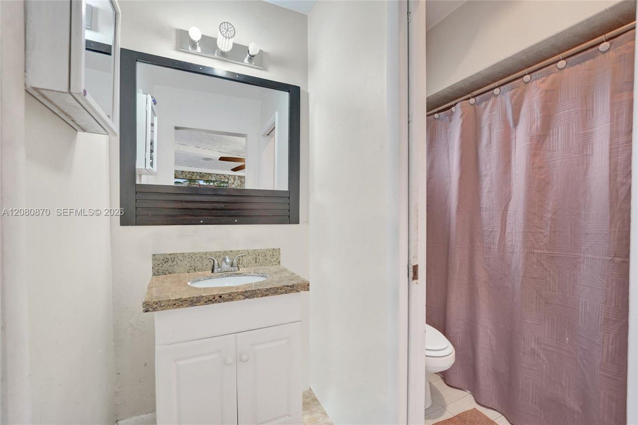 541 N 70th Ter, Hollywood, FL 33024 Photo