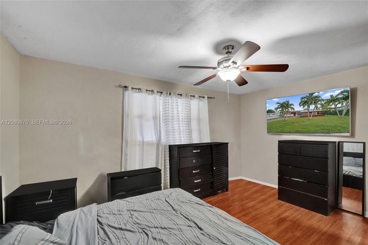 541 N 70th Ter, Hollywood, FL 33024 Photo