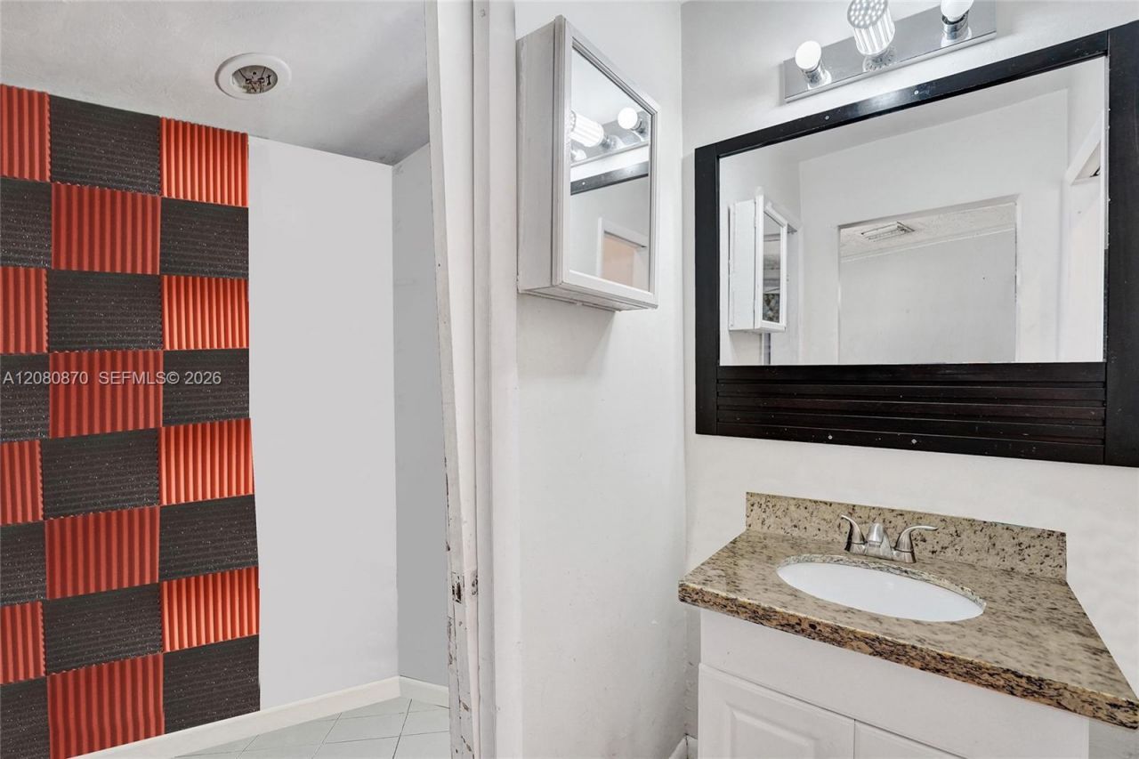 541 N 70th Ter, Hollywood, FL 33024 Photo