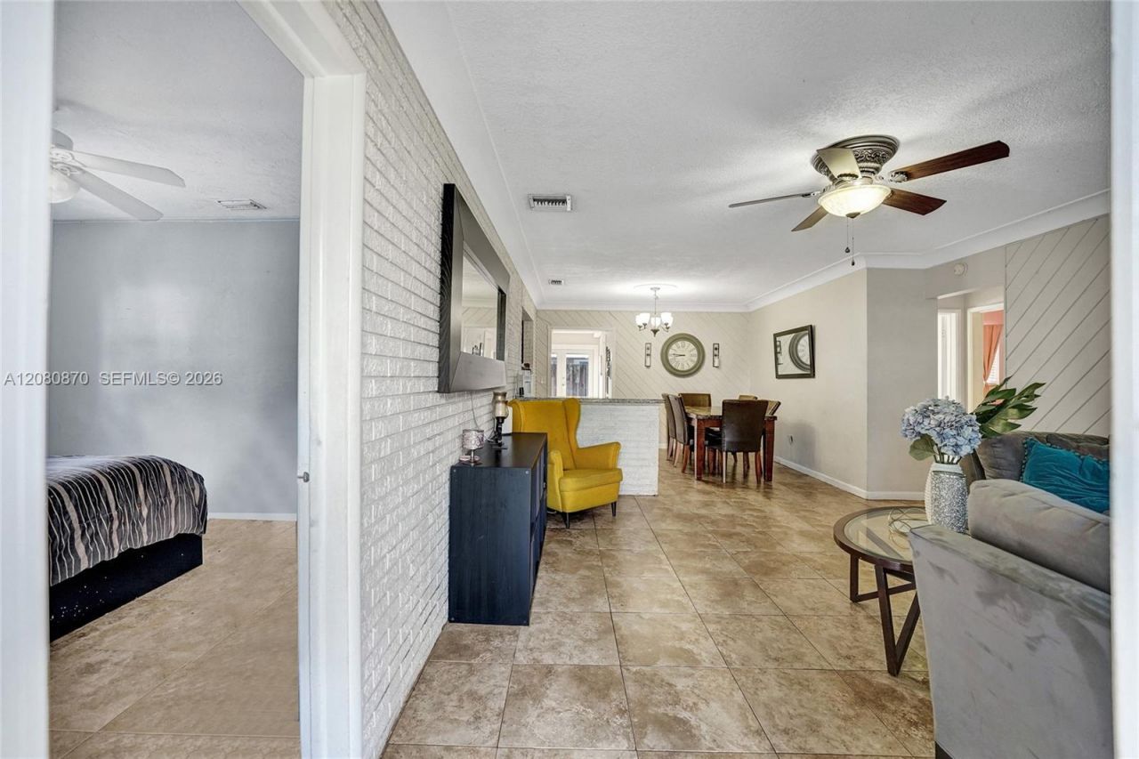541 N 70th Ter, Hollywood, FL 33024 Photo