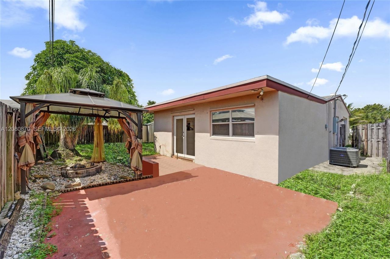 541 N 70th Ter, Hollywood, FL 33024 Photo