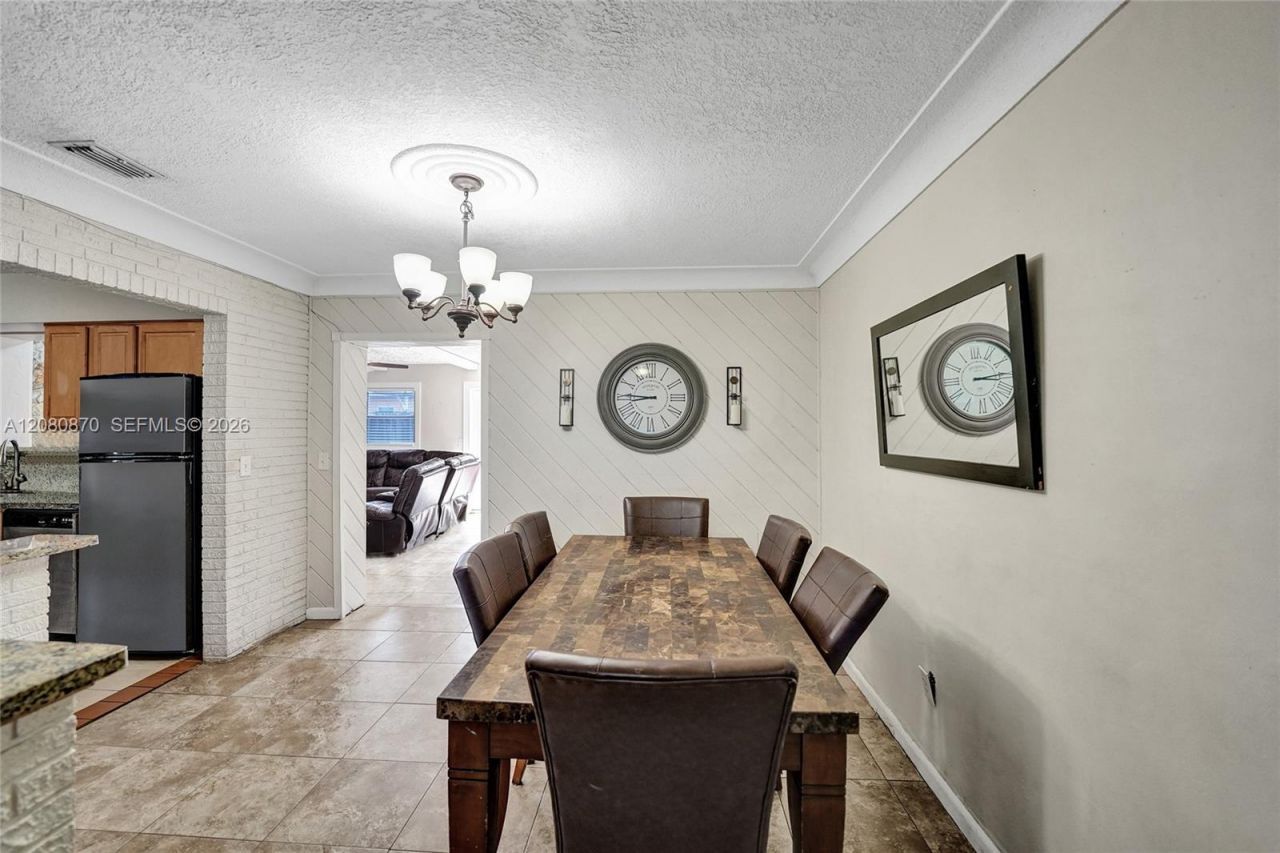 541 N 70th Ter, Hollywood, FL 33024 Photo