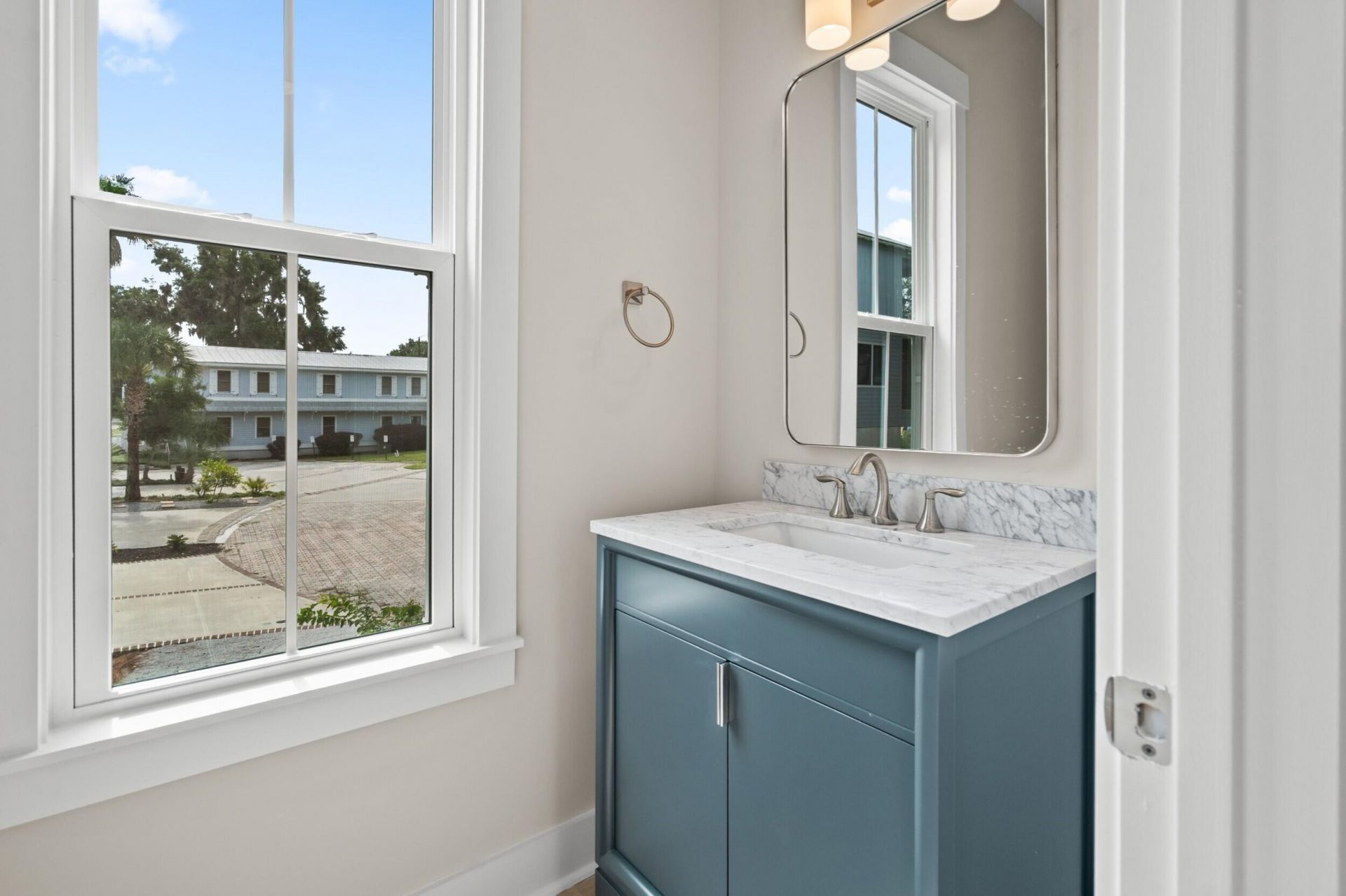 108 Factory Creek Court Photo 11