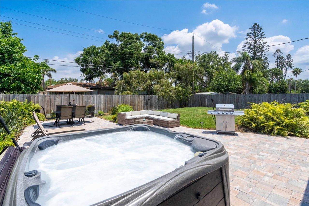 3231 New England Street, Sarasota, FL 34231 Photo