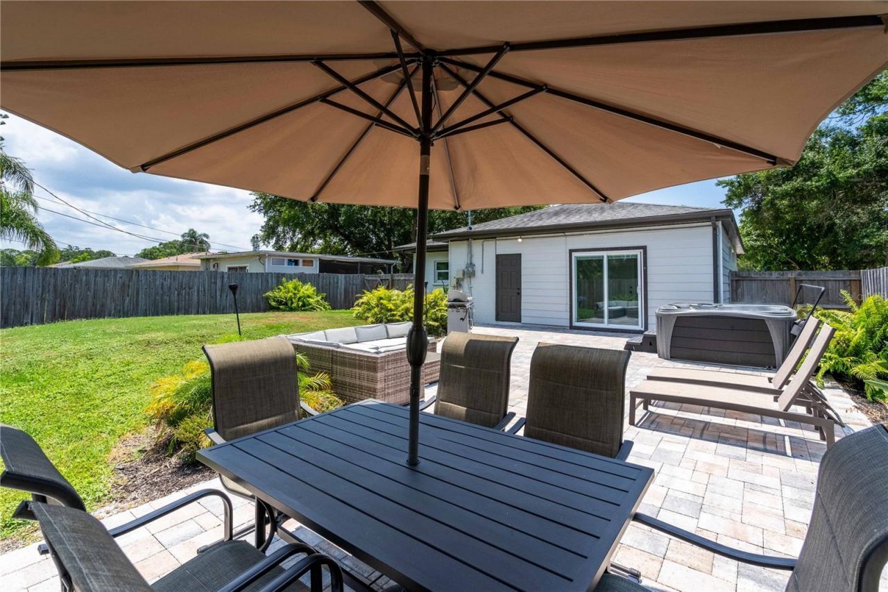 3231 New England Street, Sarasota, FL 34231 Photo