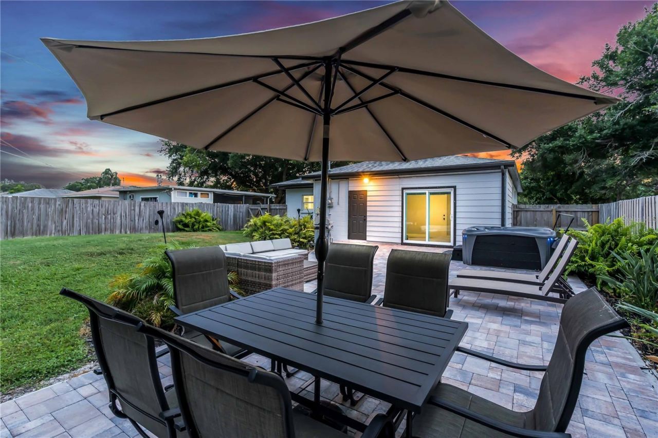3231 New England Street, Sarasota, FL 34231 Photo