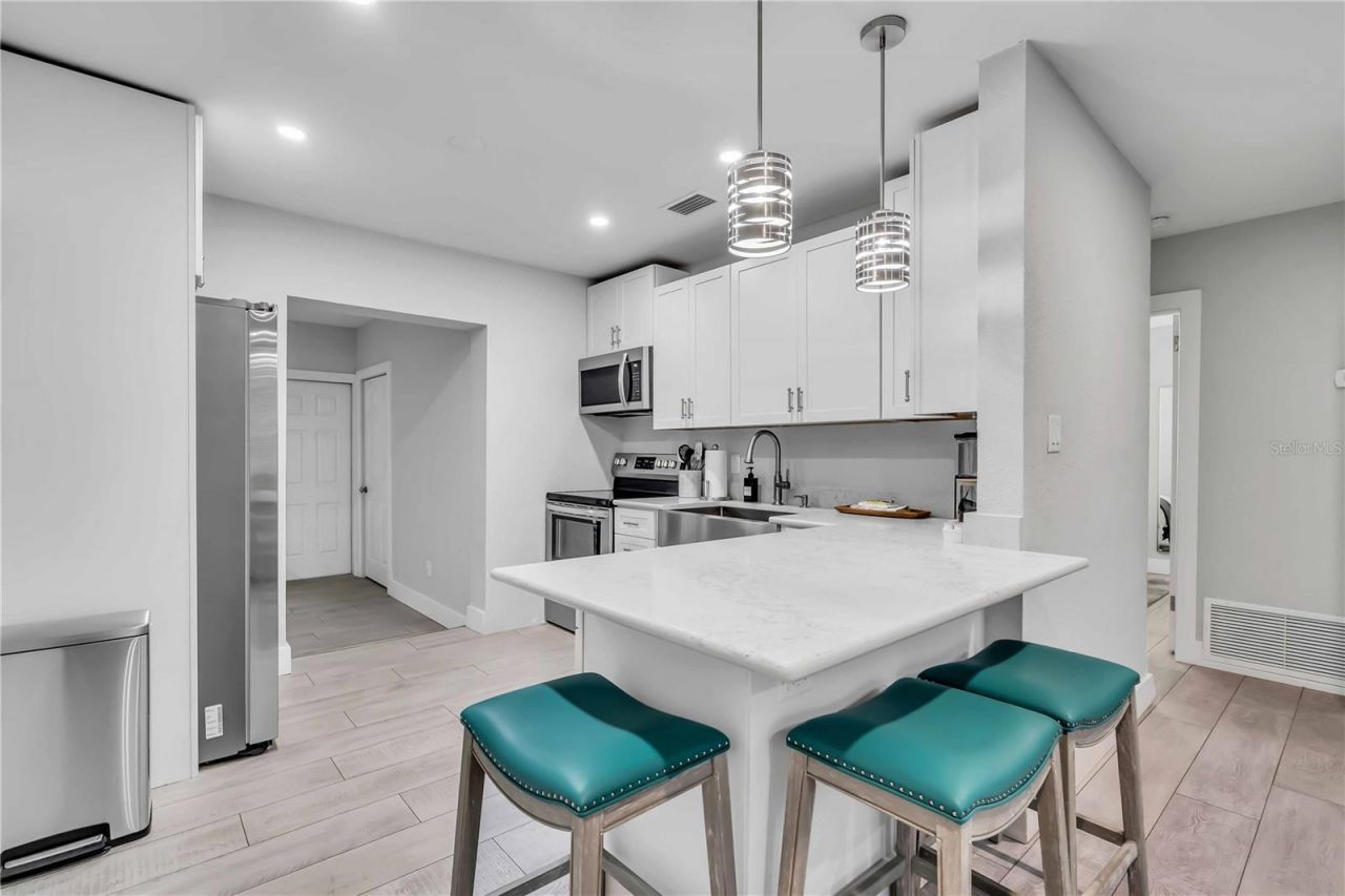 3231 New England Street, Sarasota, FL 34231 Photo