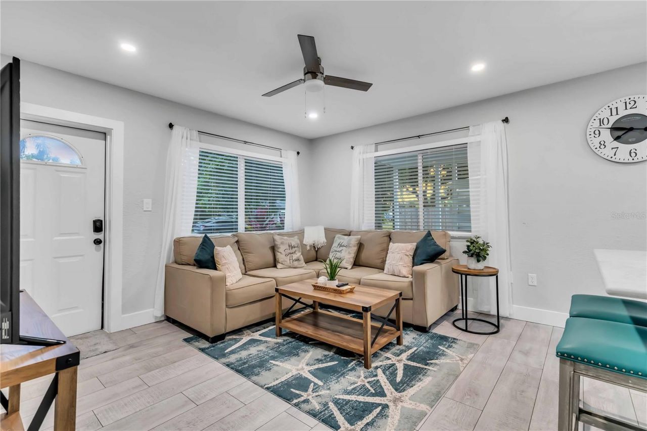 3231 New England Street, Sarasota, FL 34231 Photo