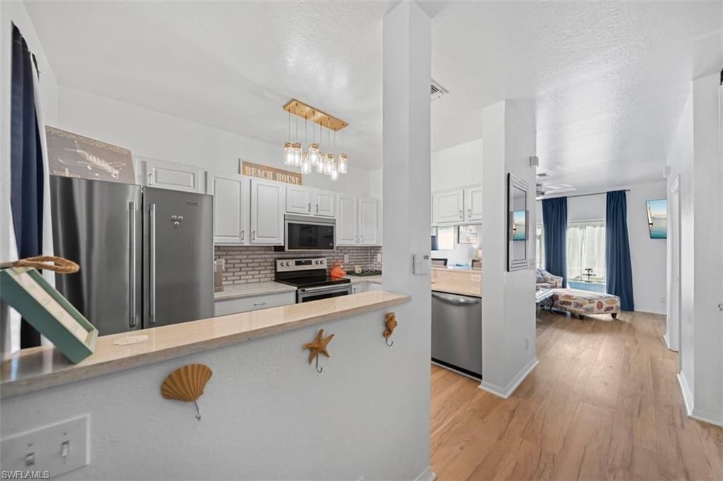 10039 Poppy Hill Dr, Fort Myers, FL 33966 Photo