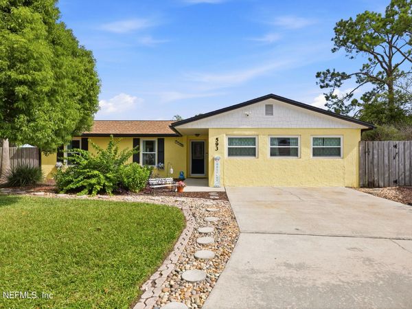 593 CRUISER Lane, Atlantic Beach, FL 32233
