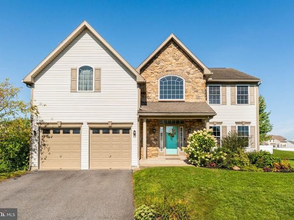 205 E CLEARVIEW DRIVE , SINKING SPRING, PA 19608