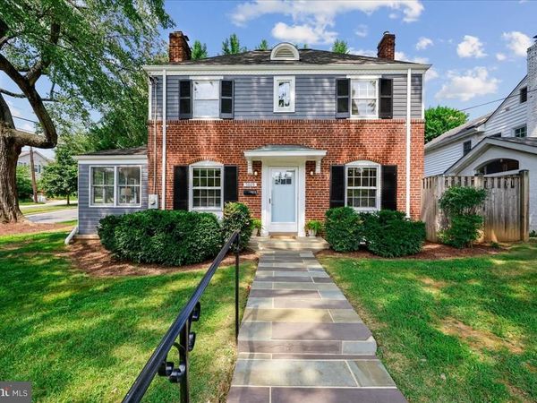 5805 ROOSEVELT STREET, BETHESDA, MD 20817