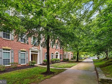 2621 EASTBOURNE DRIVE, WOODBRIDGE, VA 22191