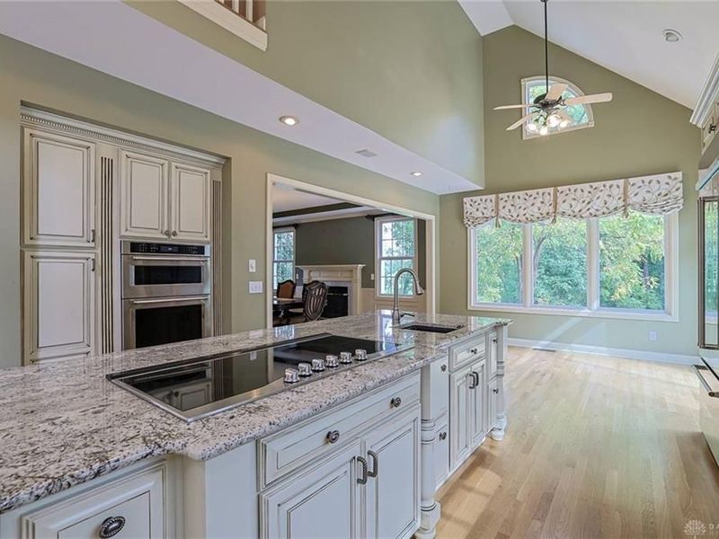 5512 Charleston Woods Drive, Liberty Township, OH 45044 Photo 19