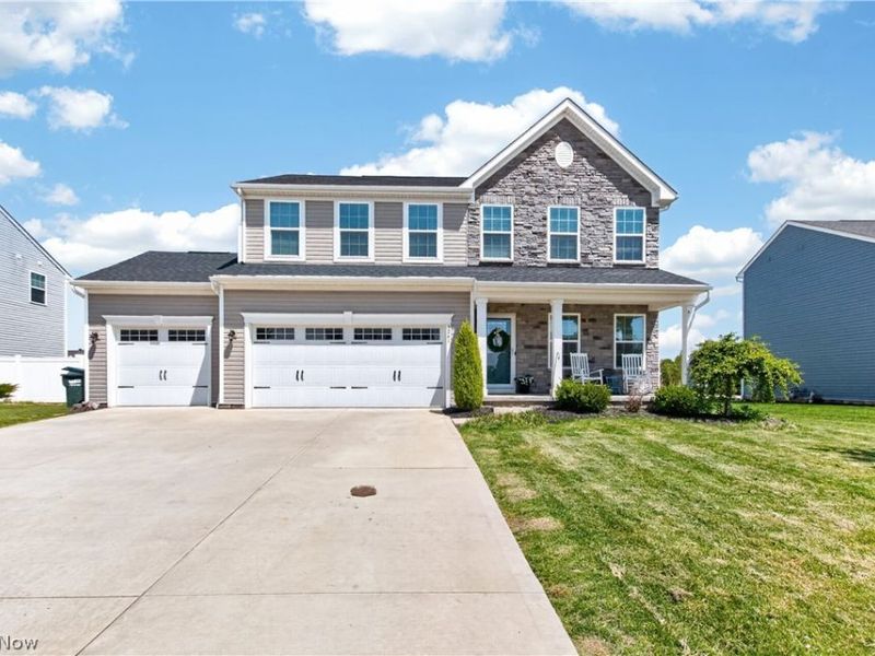 3241 Boettler Street NE, Canton, OH 44721 Photo 3