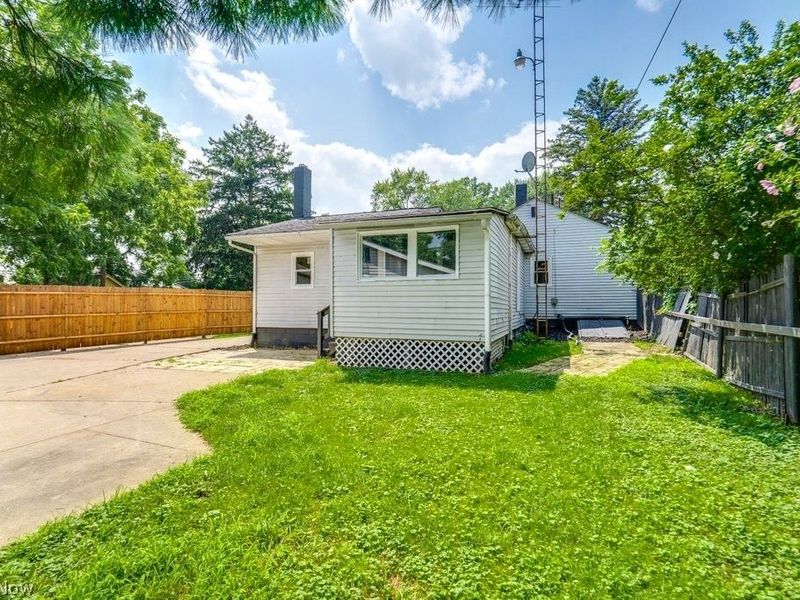 347 Buckeye Avenue, Alliance, OH 44601 Photo 3