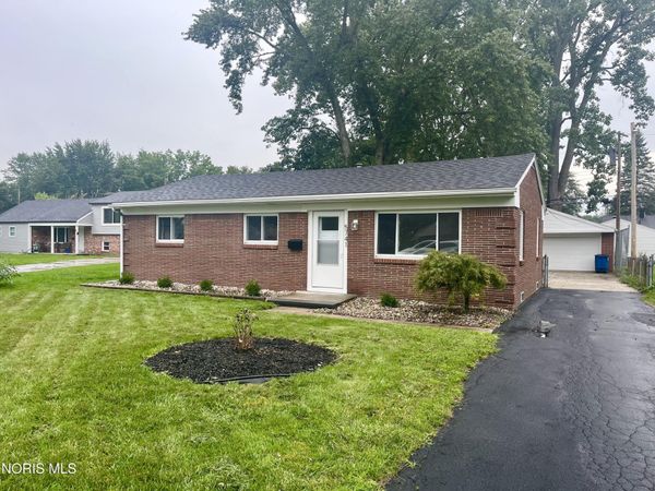 5741 Clover Lane , Toledo, OH 43623