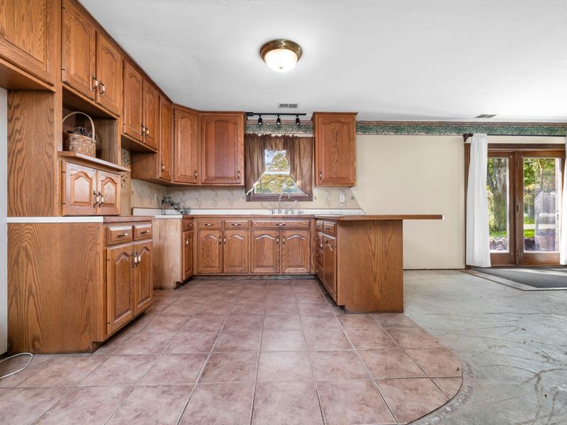 10333 Township Road 240 , Lewistown, OH 43333 Photo 3