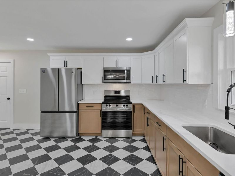 2460 Basil Western Road NW, Baltimore, OH 43105 Photo 5
