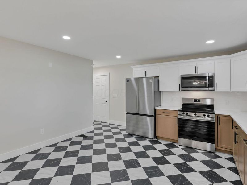 2460 Basil Western Road NW, Baltimore, OH 43105 Photo 8