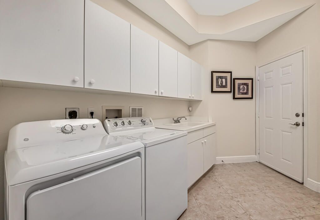 9777 Bowline Drive, Unit 102, West Palm Beach, FL 33411 Photo
