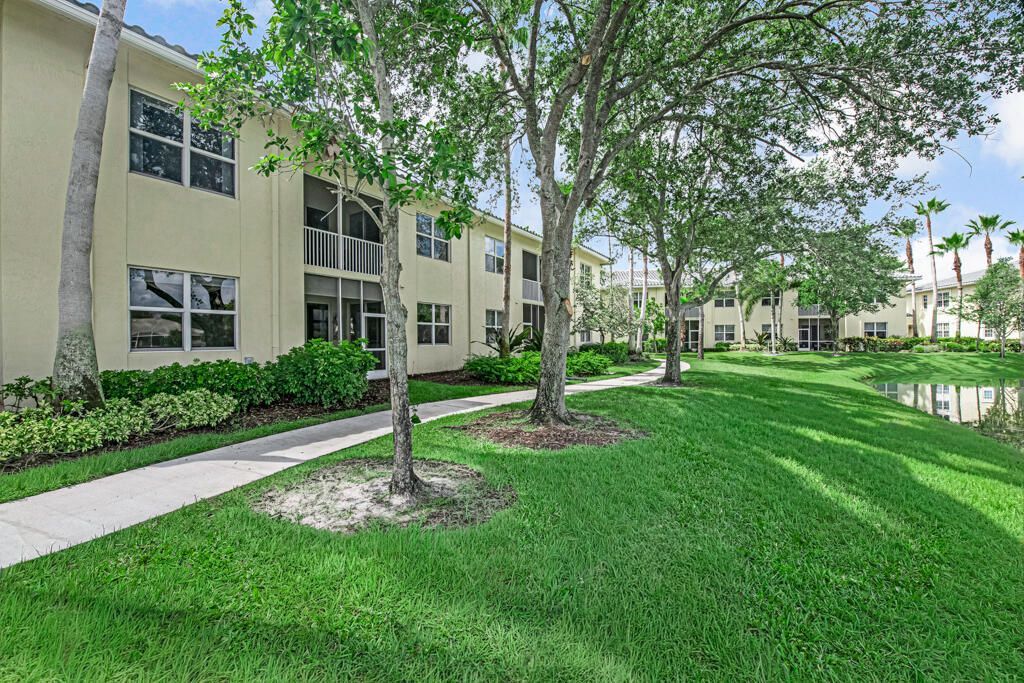 9777 Bowline Drive, Unit 102, West Palm Beach, FL 33411 Photo
