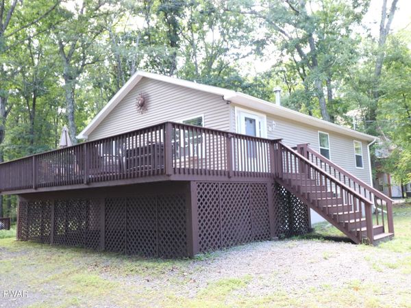 132 Constitution Drive , Lackawaxen, PA 18435