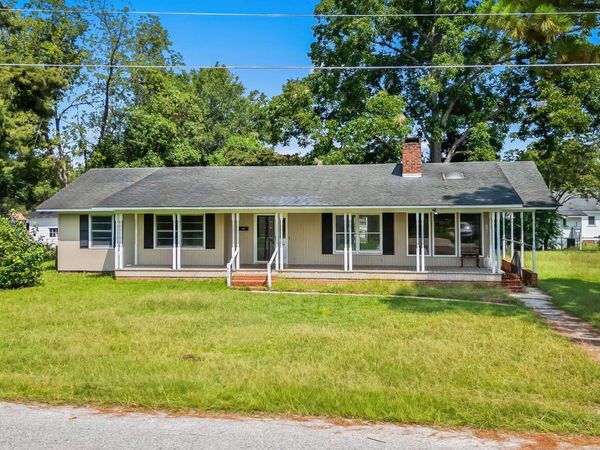 409 E Melrose St. , Mullins, SC 29574