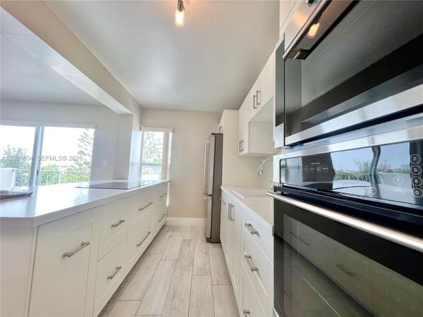 1300 Alton Rd, Unit 6C, Miami Beach, FL 33139