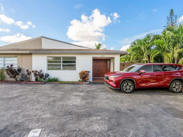 6112 SW 3rd St , Unit 2, Margate, FL 33068