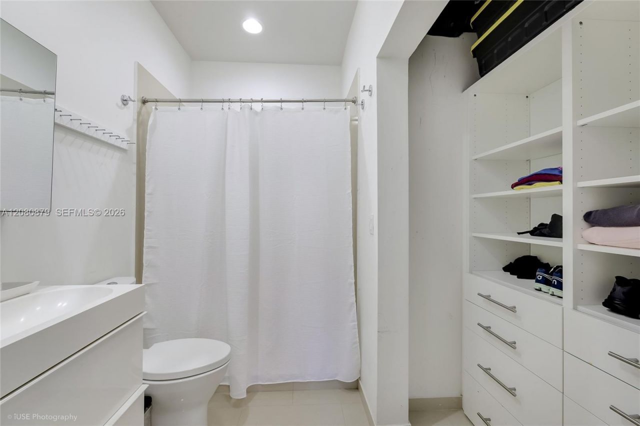 596 Fernwood Rd , Unit B, Key Biscayne, FL 33149 Photo
