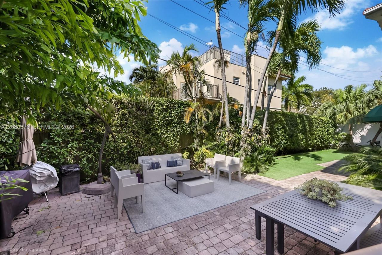596 Fernwood Rd , Unit B, Key Biscayne, FL 33149 Photo