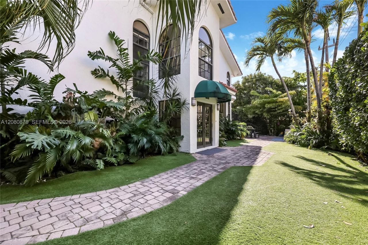 596 Fernwood Rd , Unit B, Key Biscayne, FL 33149 Photo