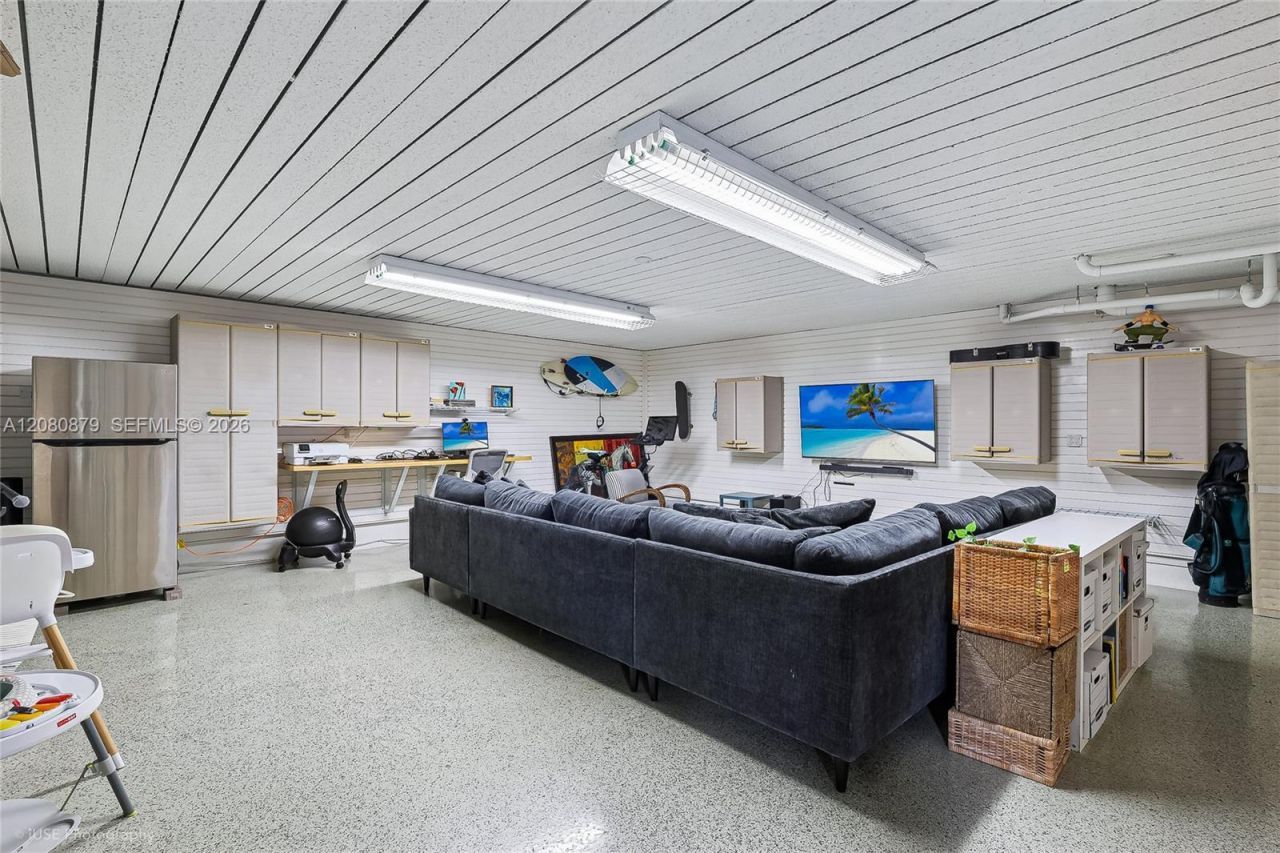 596 Fernwood Rd, Unit B, Key Biscayne, FL 33149 Photo