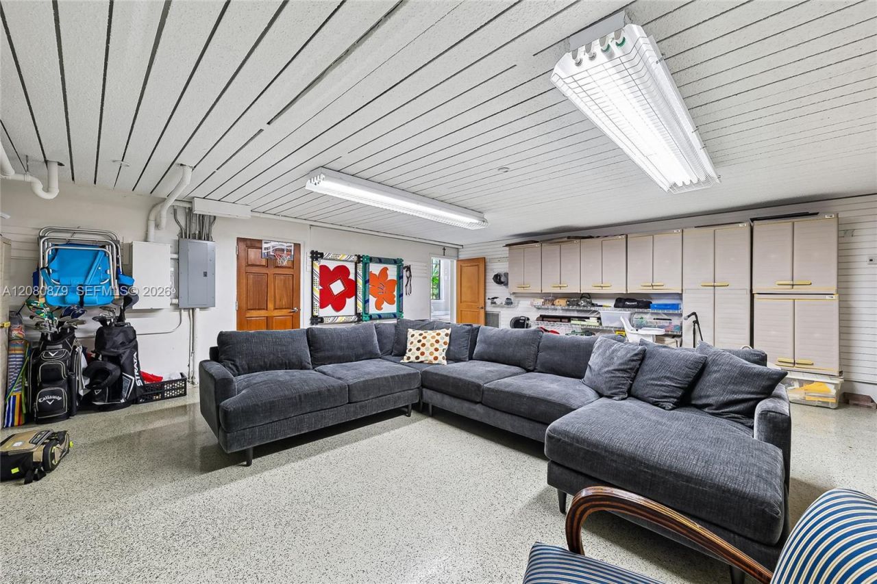 596 Fernwood Rd, Unit B, Key Biscayne, FL 33149 Photo