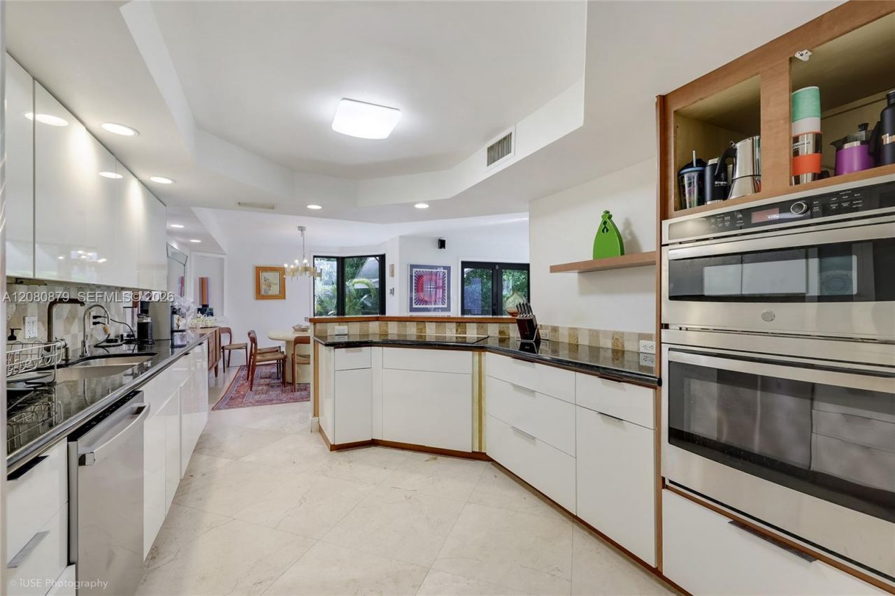 596 Fernwood Rd , Unit B, Key Biscayne, FL 33149 Photo