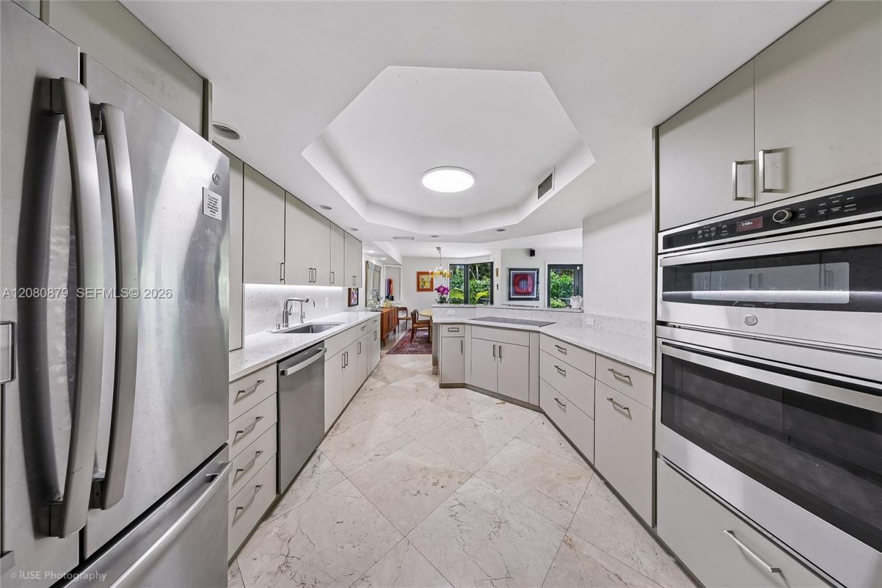 596 Fernwood Rd, Unit B, Key Biscayne, FL 33149 Photo