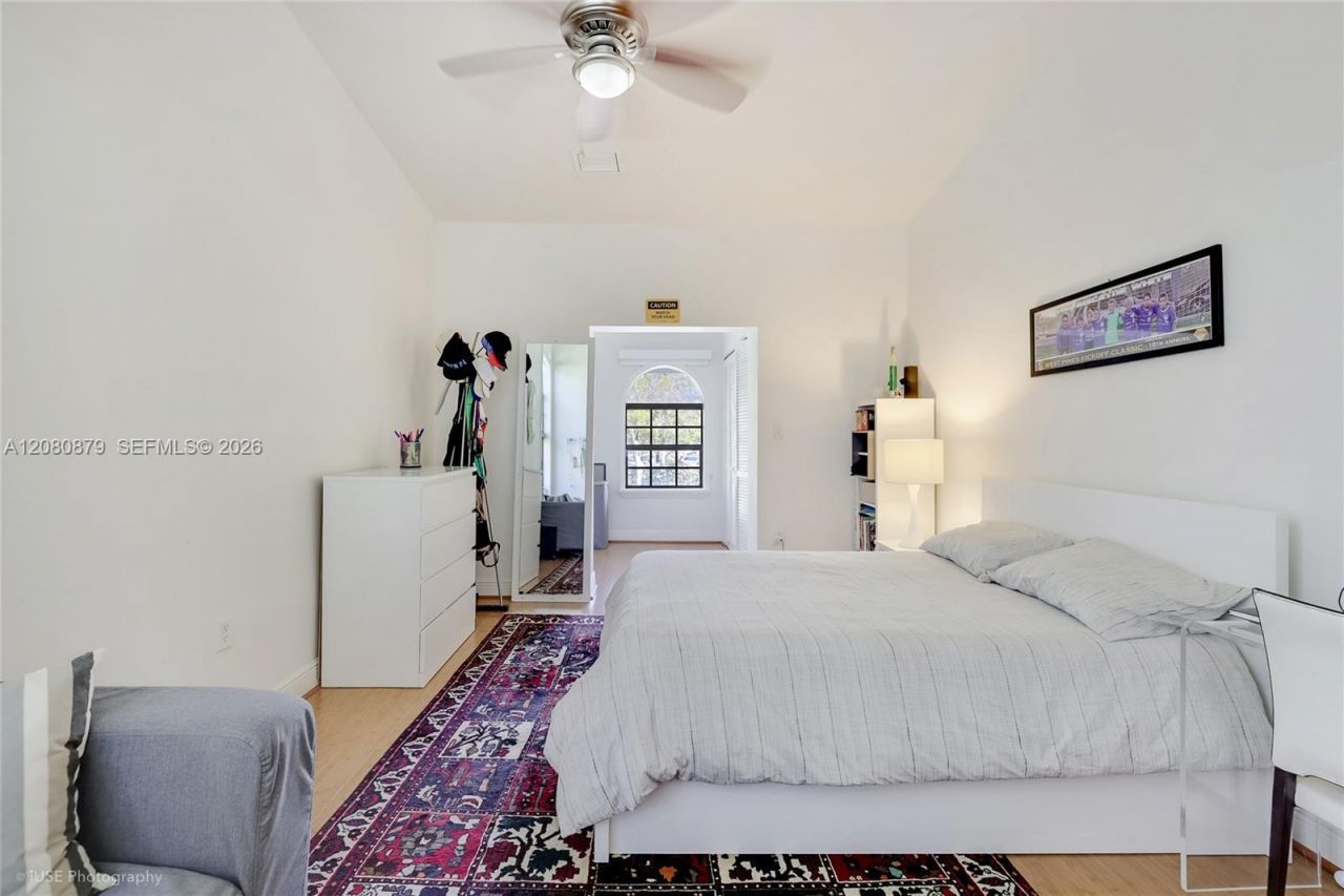 596 Fernwood Rd , Unit B, Key Biscayne, FL 33149 Photo