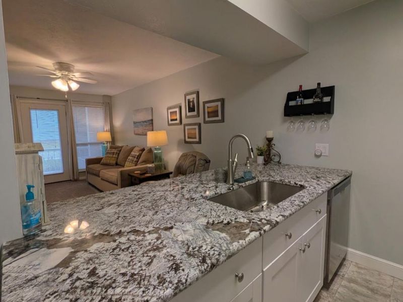 311 N Lake Pine Drive, Unit B, Marblehead, OH 43440 Photo 4