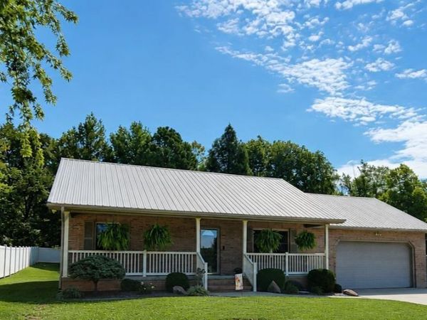 101 Southgate Street, Loogootee, IN 47553
