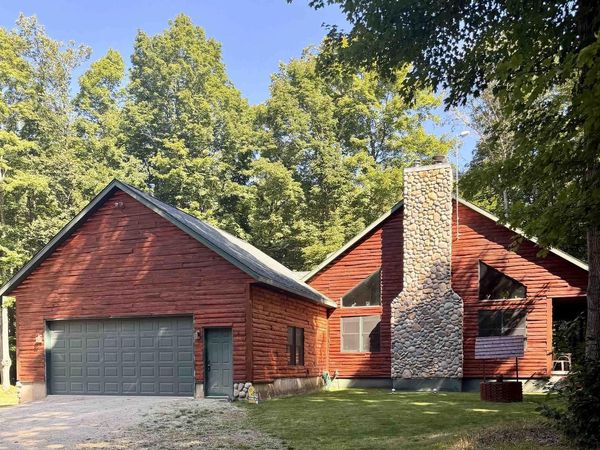 W16449 BLUE HERON LANE, Athelstane, WI 54104