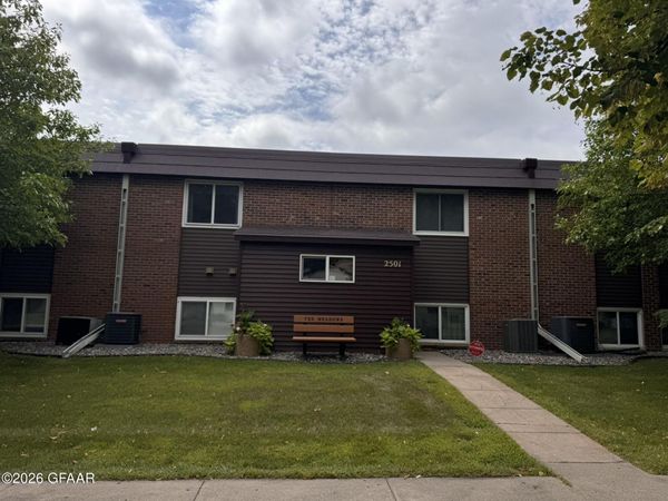 2501 26TH AVE S, Unit 21, Grand Forks, ND 58201