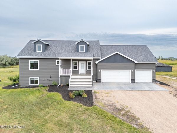 2027 17TH AVE NE , Emerado, ND 58228