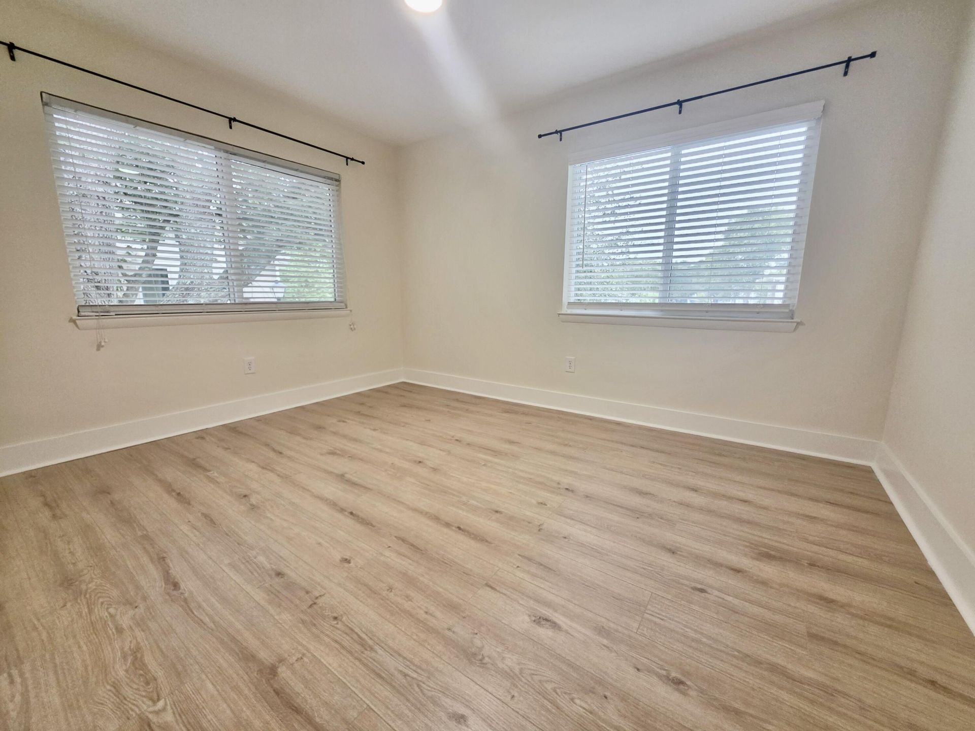 274 Alexandra Photo 11