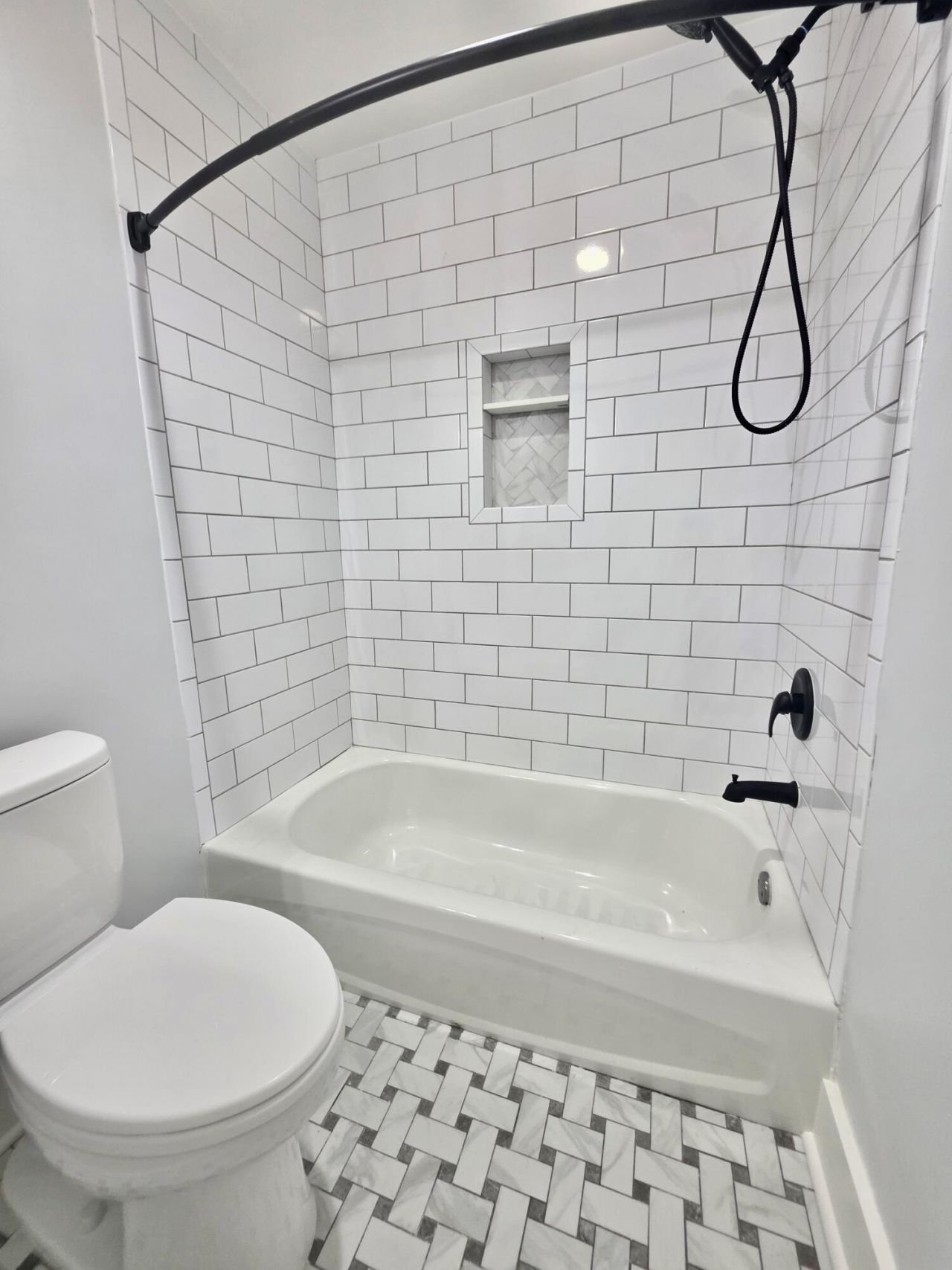 274 Alexandra Photo 12