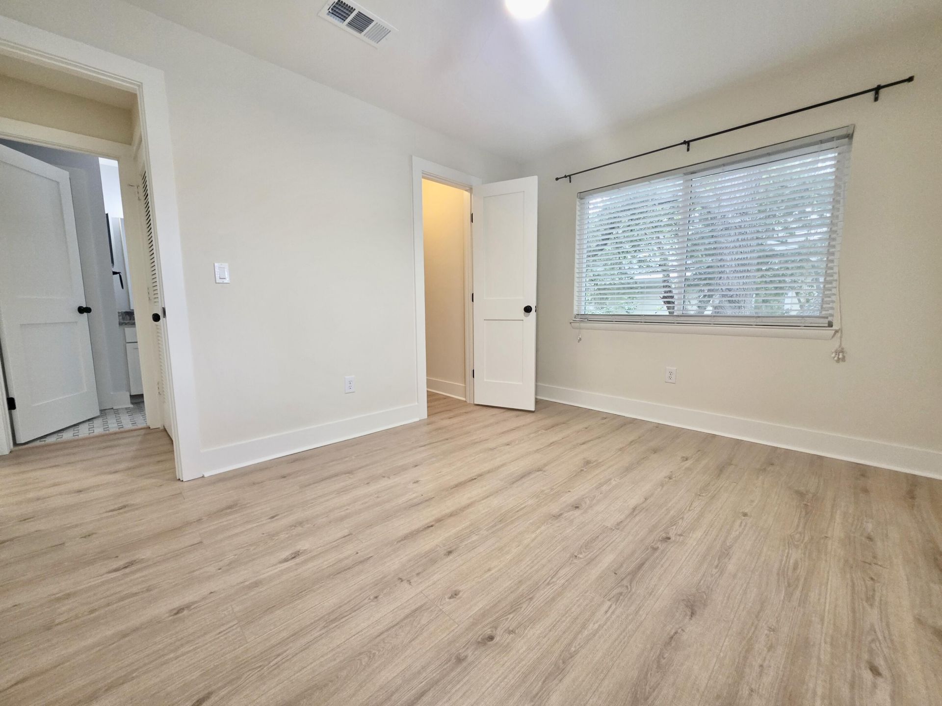 274 Alexandra Photo 14
