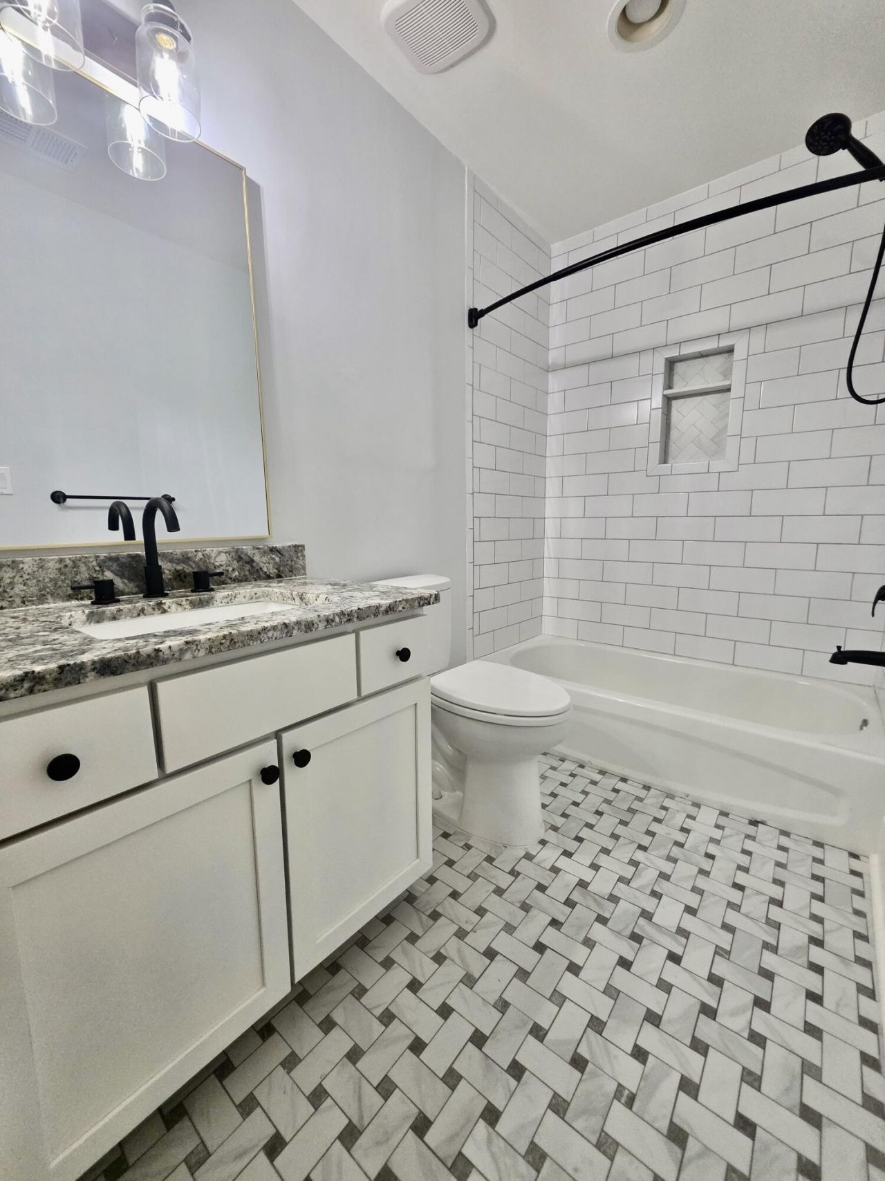 274 Alexandra Photo 15