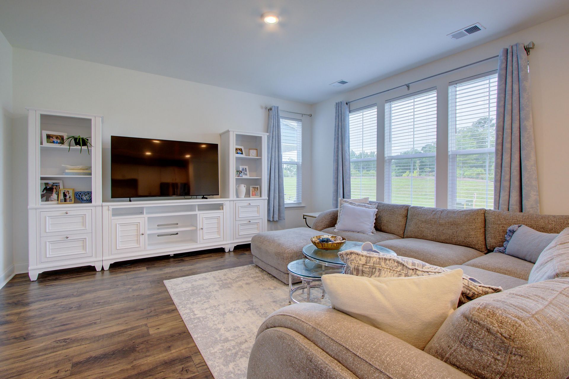 357 Chapman Circle Photo 4