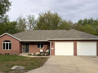 1625 Fir Avenue, Crete, NE 68333